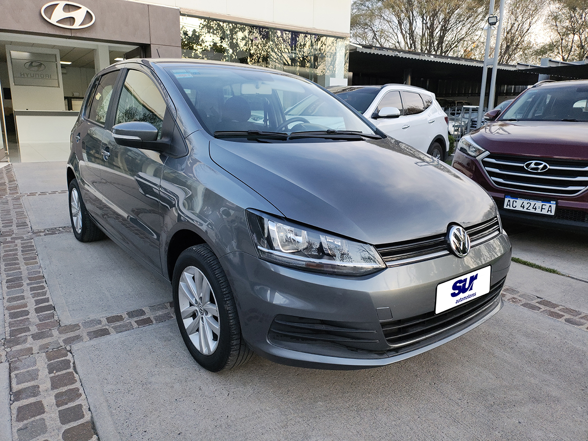 VOLKSWAGEN FOX | 19